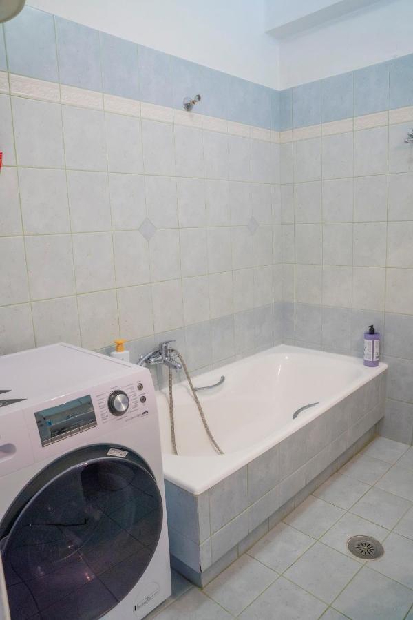 Secret Garden 76 Sq.M. Apartment Close To City Center Ioánina Exterior foto